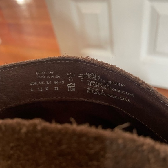 UGG Australia Wright Belted Boot Brown Suede Women's 6 - Picture 6 of 7